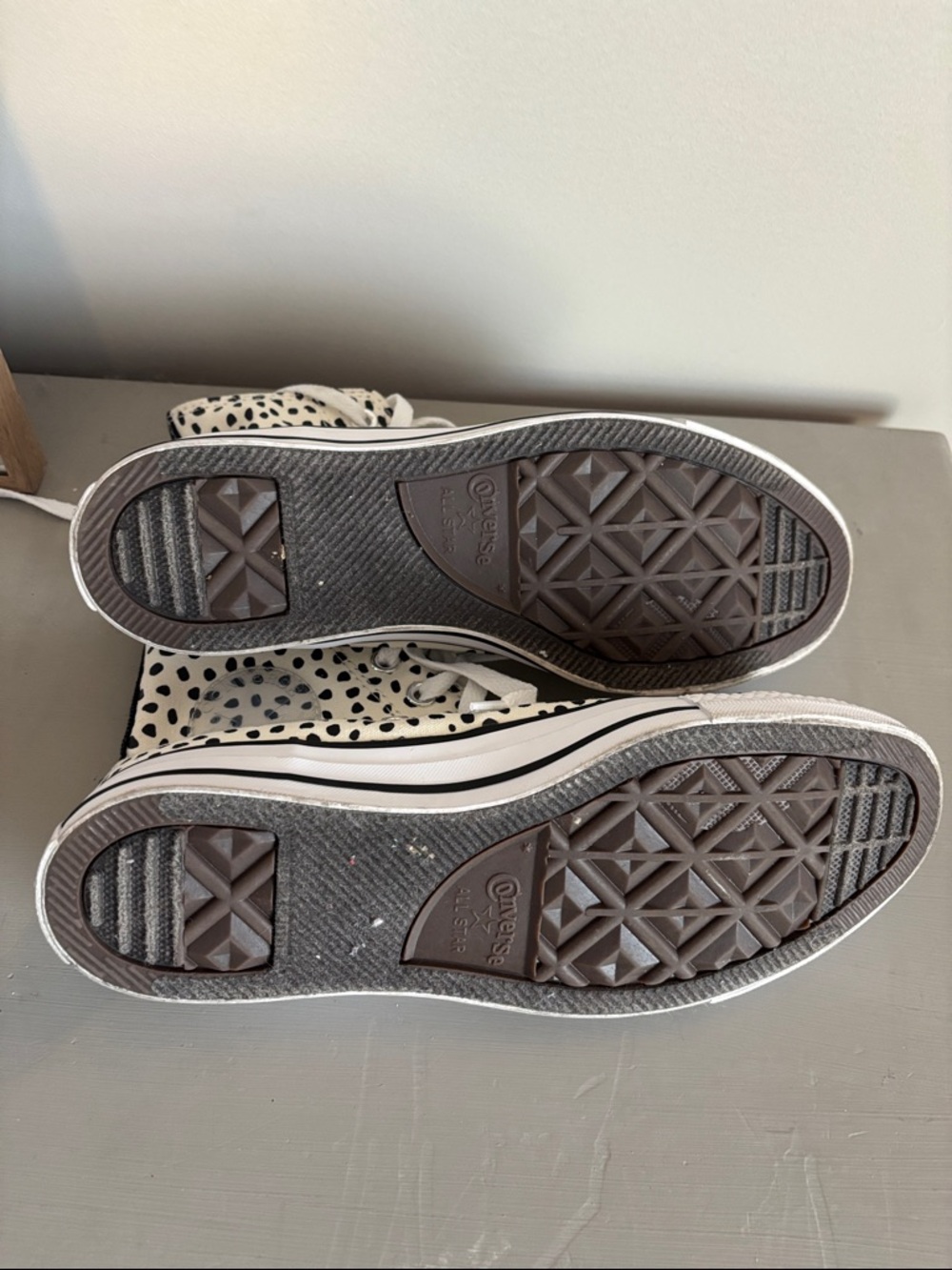 Converse Dalmatian-Spot High Top Sneakers - Black & Cream Size 9 Worn Once - Picture 4 of 4